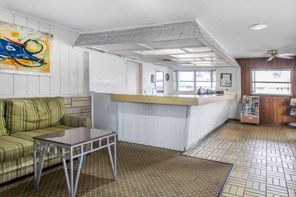 Rodeway Inn & Suites Winter Haven Chain Of Lakes Inreriör bild