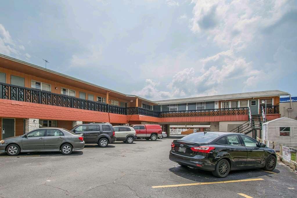 Rodeway Inn & Suites Winter Haven Chain Of Lakes Exteriör bild